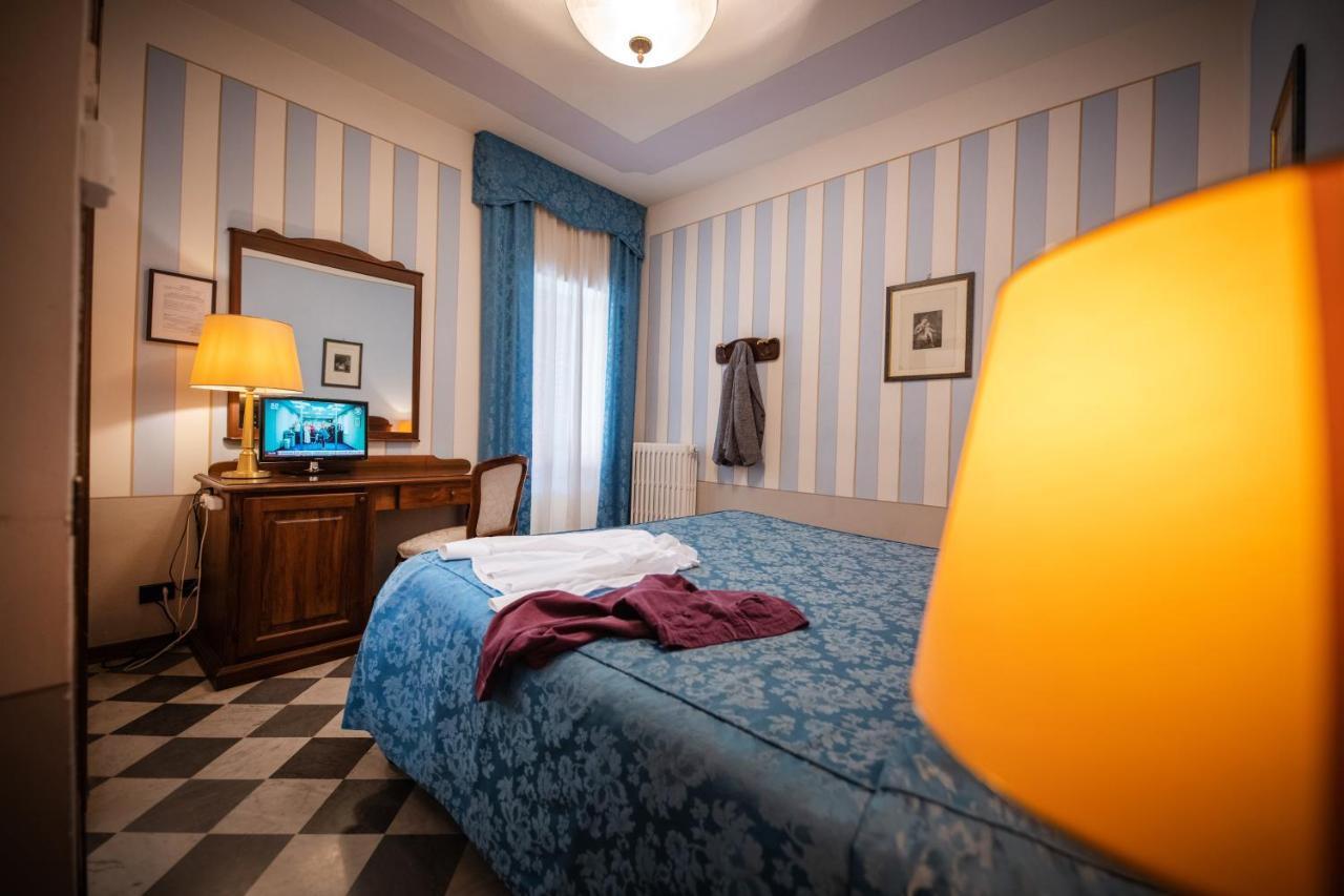 Park Hotel Regina - With Air-Condition And Pool Bagni di Lucca Exterior foto